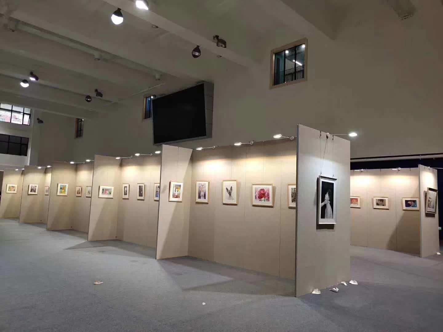 無縫展板材質(zhì)